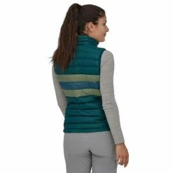 Patagonia Women's Down Sweater Vest - 2022 Model 17 Patagonia Women's Down Sweater Vest - 2022 Model -Spyder Shop fw22 wbf21 84628 dbgr mh2
